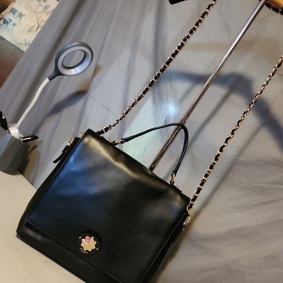 Kate Spade Black and Gold Shoulder Bag with Leopard Zip Opt & Geometric Closure - Picture 3 of 11